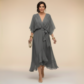 MARTA™ | CHIFFONKLEID MIT V-AUSSCHNITT