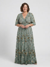 Evadne | Besticktes V-Ausschnitt-Maxikleid
